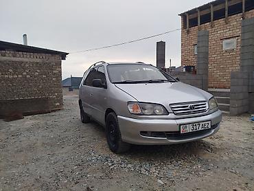 Toyota: Toyota Picnic: 1998 г., 2 л, Механика, Бензин, Минивэн — 7