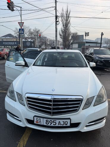 Mercedes-Benz: Mercedes-Benz E-Class: 2011 г., 3.5 л, Автомат, Бензин, Седан