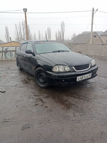 Toyota: Toyota Avensis: 1998 г., 1.6 л, Механика, Бензин, Седан