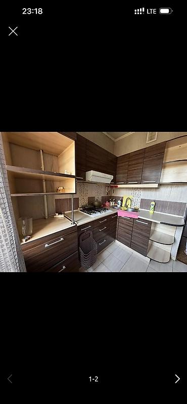 Долгосрочная аренда домов: 27 м², 3 комнаты, Парковка — 6