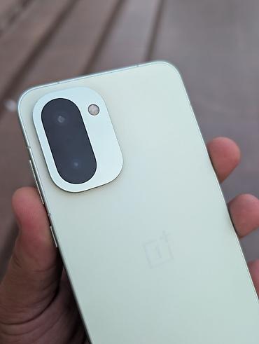 Уюлдук телефондор жана аксессуарлар: OnePlus 15R, Колдонулган, 256 ГБ, 2 SIM — 5