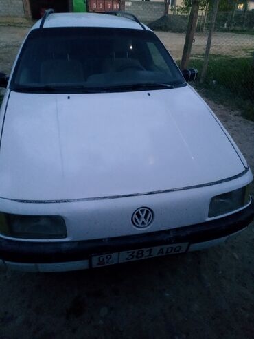 Volkswagen: Volkswagen Passat: 1989 г., 1.5 л, Механика, Бензин, Универсал
