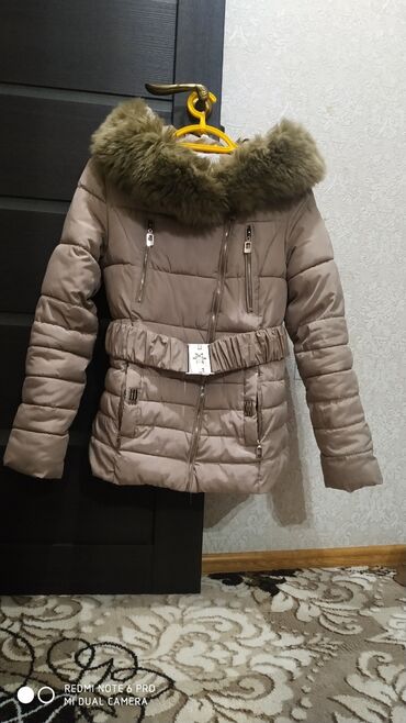 5 объявлений | lalafo.kg: Женская куртка S (36), цвет - Бежевый