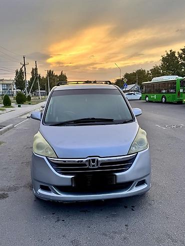Honda Stepwgn: 2005 г., 2 л, Автомат, Бензин, Минивэн