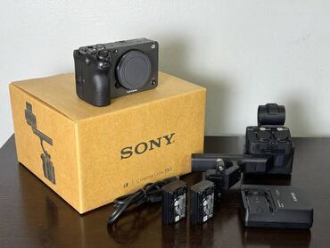 sony handycam: I am selling a Sony Alpha ILME-FX3 in perfect condition