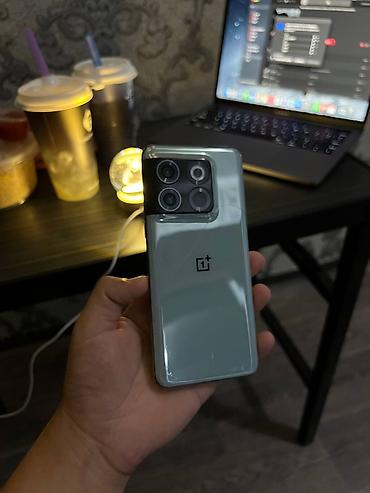 Скупка техники: OnePlus 10T Snapdragon 8+ gen 1 косяки на фото видно на работу никак — 1