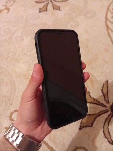 Apple iPhone: IPhone 11, 128 GB, White Titanium — 2