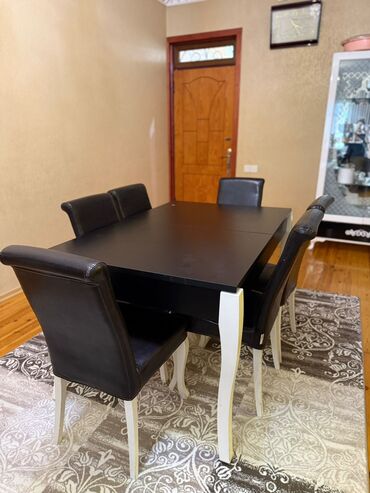 Masa və oturacaq dəstləri: Qonaq otağı üçün, İşlənmiş, Açılan, Dördbucaq masa, 6 stul — 1