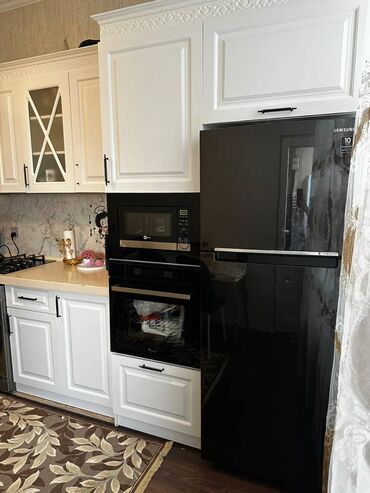 Uzunmüddətli kirayə mənzillər: Yeni Günəşli, D massivi, xəzər inşaat 2 də,16 mərtəbəli binanın 8 ci — 10