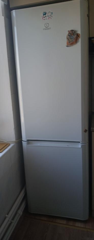 soyuducular ucuz: Indesit iki qapılı soyuducu - Rəng: ağ - Qapıların yerləşimi — 1