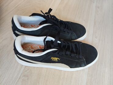 обувь женская большие размеры: Ботас от фирмы PUMA 39 размер, состояние отличное, отдам за 1000 сом