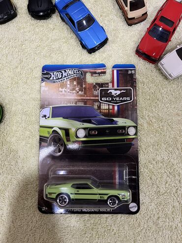 robot oyuncaqlar: Hot Wheels 1971 Ford Mustang Mach 1 (60 Years Edition) Tam yeni