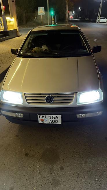 Volkswagen: Volkswagen Vento: 1994 г., Седан — 2