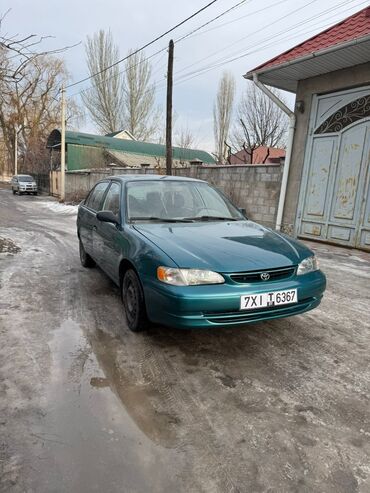 Toyota: Toyota Corolla: 2001 г., 1.6 л, Автомат, Газ, Седан