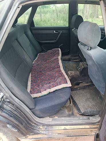 Продажа авто: Audi A6: 1996 г., 2.6 л, Механика, Бензин, Седан — 5