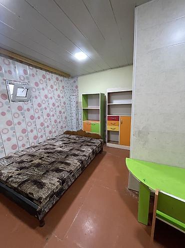 Uzunmüddətli kirayə mənzillər: 3 otaqlı həyət evi Planlaşdırma: - 1 geniş qonaq otağı (taxta tavan — 2