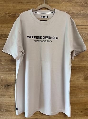 compression majica: Prodajem original Weekend Offender majicu, veličina S. Boja: svetlobež — 1