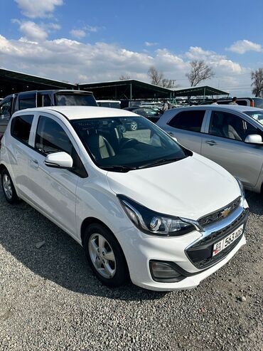 компьютер в кредит: Chevrolet Spark: 2019 г., 1 л, Вариатор, Бензин, Хэтчбэк