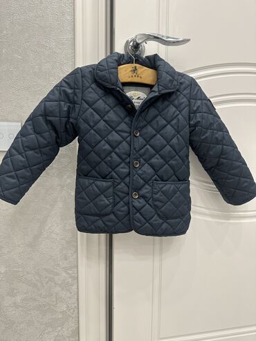 детский пиджак: Без торга ‼️окончательно‼️ Продам куртку и пиджак 2.5-3.5 года