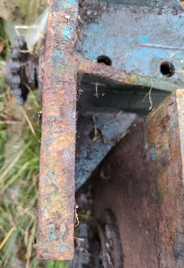 Ostali alati i mašine: Двостубна ауто дизалица, носивости 2.5т. 2015 је годиште. Рађена је у — 19