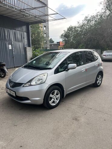 хонда сивик леви руль автамат хежибек серебристый: Honda Fit: 2010 г., 1.3 л, Вариатор, Бензин, Хэтчбэк