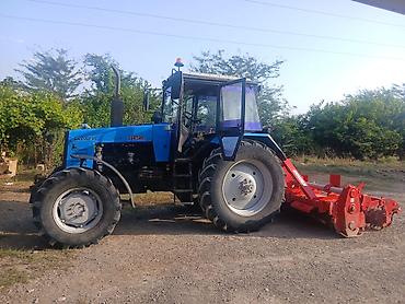 запчасти на прицепы: Belarus 1221 traktor + arxa asqılı torpaq frezesi/torpaq yumşaldıcı — 3