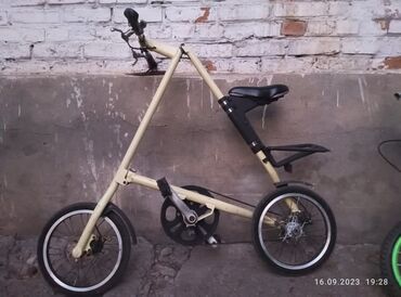 детский велосипед ягуар алюминиевый 14: Продаю велосипед!Необычный,очень легкий,рама алюминиевая,удобный