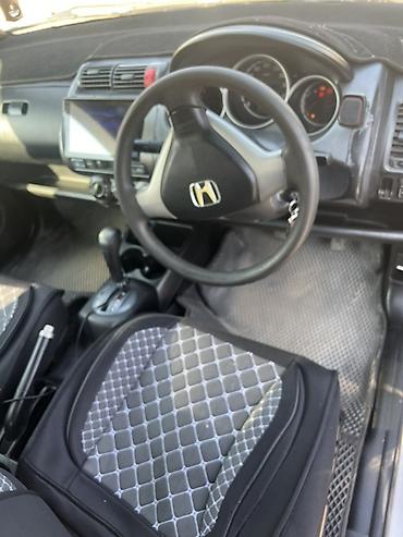 фит 2011: Honda Fit: 2003 г., 1.5 л, Вариатор, Бензин, Хэтчбэк — 8