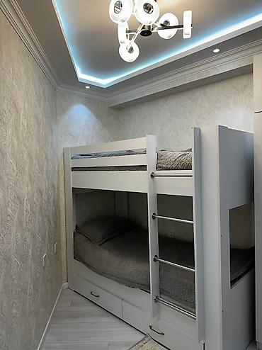 İkimərtəbəli uşaq çarpayıları: Oğlan və qız üçün, Yeni, Çarpayı, Matras ilə, Siyirməli — 2