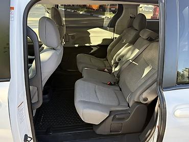 100: Toyota Sienna: 2021 г., 2.5 л, Вариатор, Гибрид, Минивэн — 7