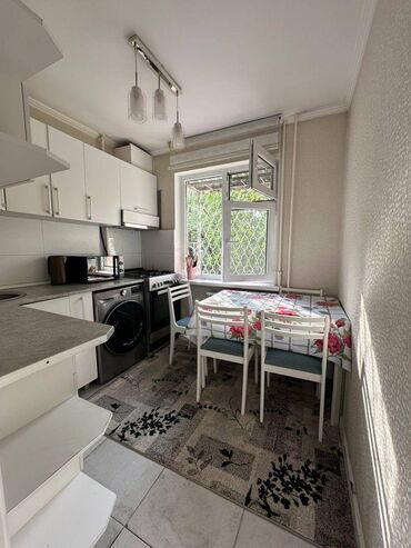 снять квартиру в районе автовокзала: 3 комнаты, 62 м², 104 серия, 2 этаж, Евроремонт