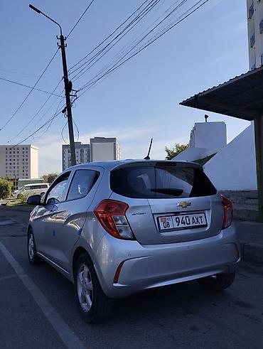 Chevrolet: Chevrolet Spark: 2018 г., 0.1 л, Вариатор, Бензин, Хэтчбэк — 4