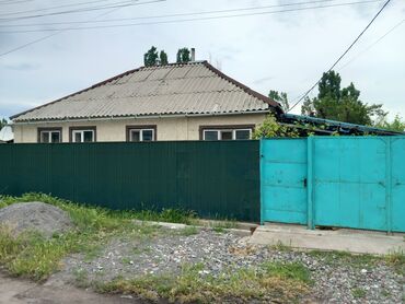 продаю дом в аламединском рынке: Дом, 90 м², 6 комнат, Собственник