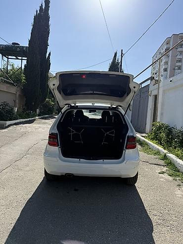 opel duman: Mercedes-Benz B 200: 1.7 l | 2007 il Hetçbek — 4