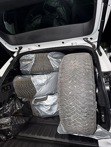 Шины 235 / 50 / R 20, Зима, Б/у, Комплект, Легковые, Китай, Maxxis