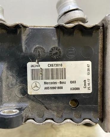 range: Интеркулер Mercedes-Benz GLC X253 2.2D OM651921 2017 Оригинальный — 9