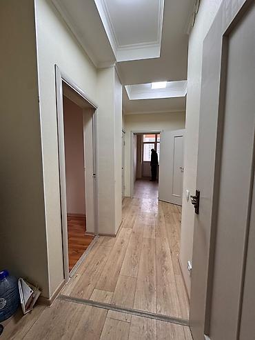 Продажа квартир: 2 комнаты, 71 м², 8 мкр Индивидуалка, 3 этаж, Евроремонт — 10