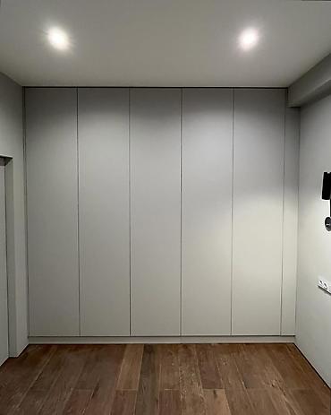 Шифоньеры, шкафы для одежды: Шифоньер, шкаф для одежды, Прямой at lalafo.kg — 1 Шифоньеры, шкафы для одежды: Шифоньер, шкаф для одежды, Прямой — 1