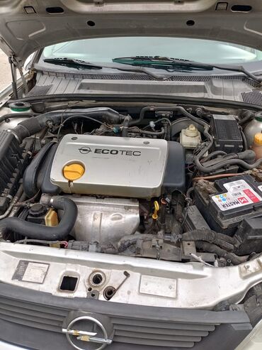 Opel: Opel Vectra: 1.6 l | 1997 il Sedan — 11