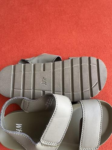 Жаш балдардын бут кийими: Детские сандалии H&M - Размер: EU 29 (US 12, CN 180/95 — указано — 2