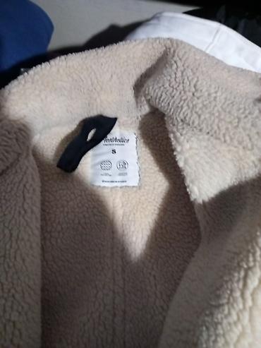 Zimske jakne: Ženska biker jakna sa postavom od veštačkog krzna (shearling stil) - — 1