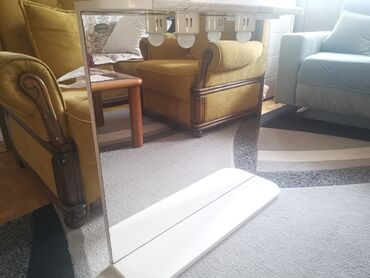 Ogledala: Ogledalo za zid, shape - Kockasti, 71 x 75 cm, Osvetljeno, Upotrebljenо — 2