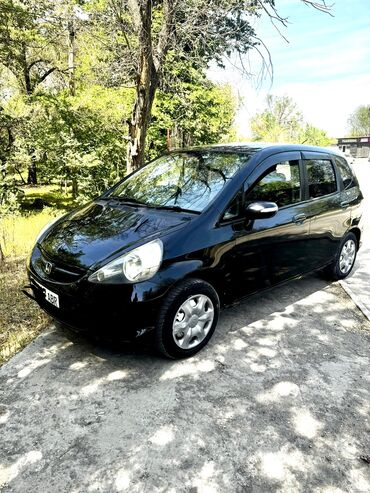 салон фит: Honda Fit: 2005 г., 1.3 л, Вариатор, Бензин, Хэтчбэк