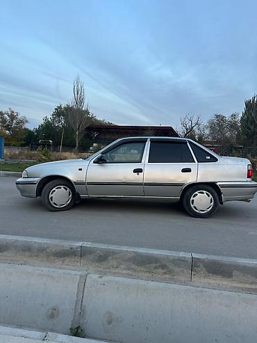 матасыкыл зид: Daewoo Nexia: 2006 г., Кол менен иштөөчү, Бензин, Седан — 3