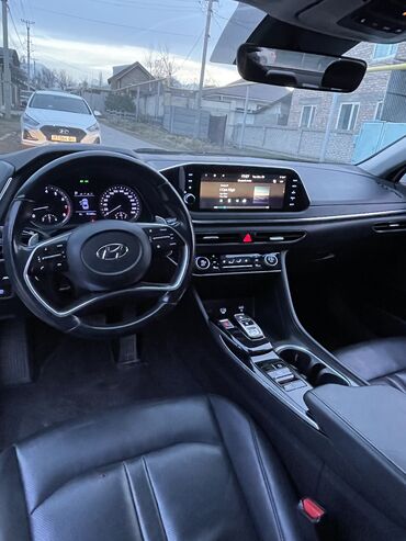 Hyundai: Hyundai Sonata: 2019 г., 2 л, Автомат, Газ, Седан — 7