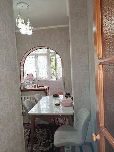 азербайджан: 3 комнаты, 61 м², 105 серия, 3 этаж, Старый ремонт — 1