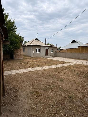 Дом с большим двором и хозпостройками - Отдельно стоящий одноэтажный at lalafo.kg Дом с большим двором и хозпостройками - Отдельно стоящий одноэтажный