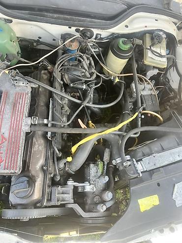 Audi: Audi 100: 1991 г., 2.3 л, Механика, Бензин, Универсал — 11