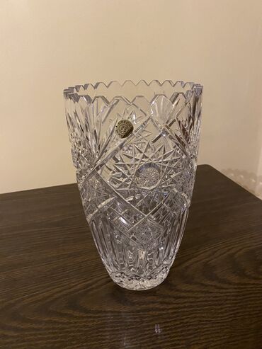 Qrafinlər və səhənglər: 6 -da lalafo.az — 9 Qrafinlər və səhənglər: 6 — 9