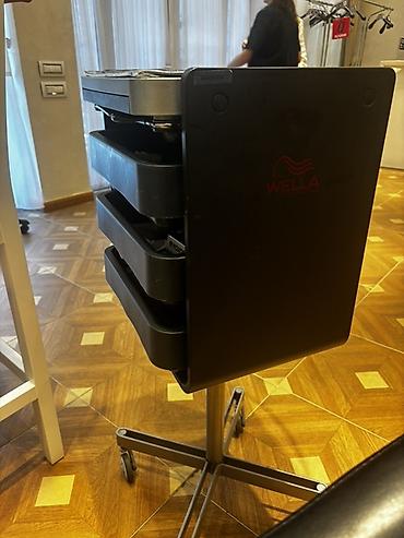 salon arabası: Wella brendinin salon üçün mobil ustad arabası - Professional saç — 2